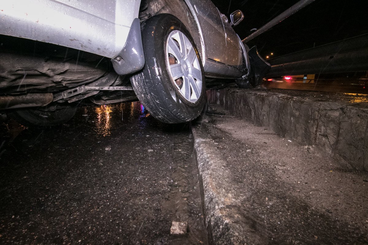 Водитель не справился с управлением Водитель не справился с управлением