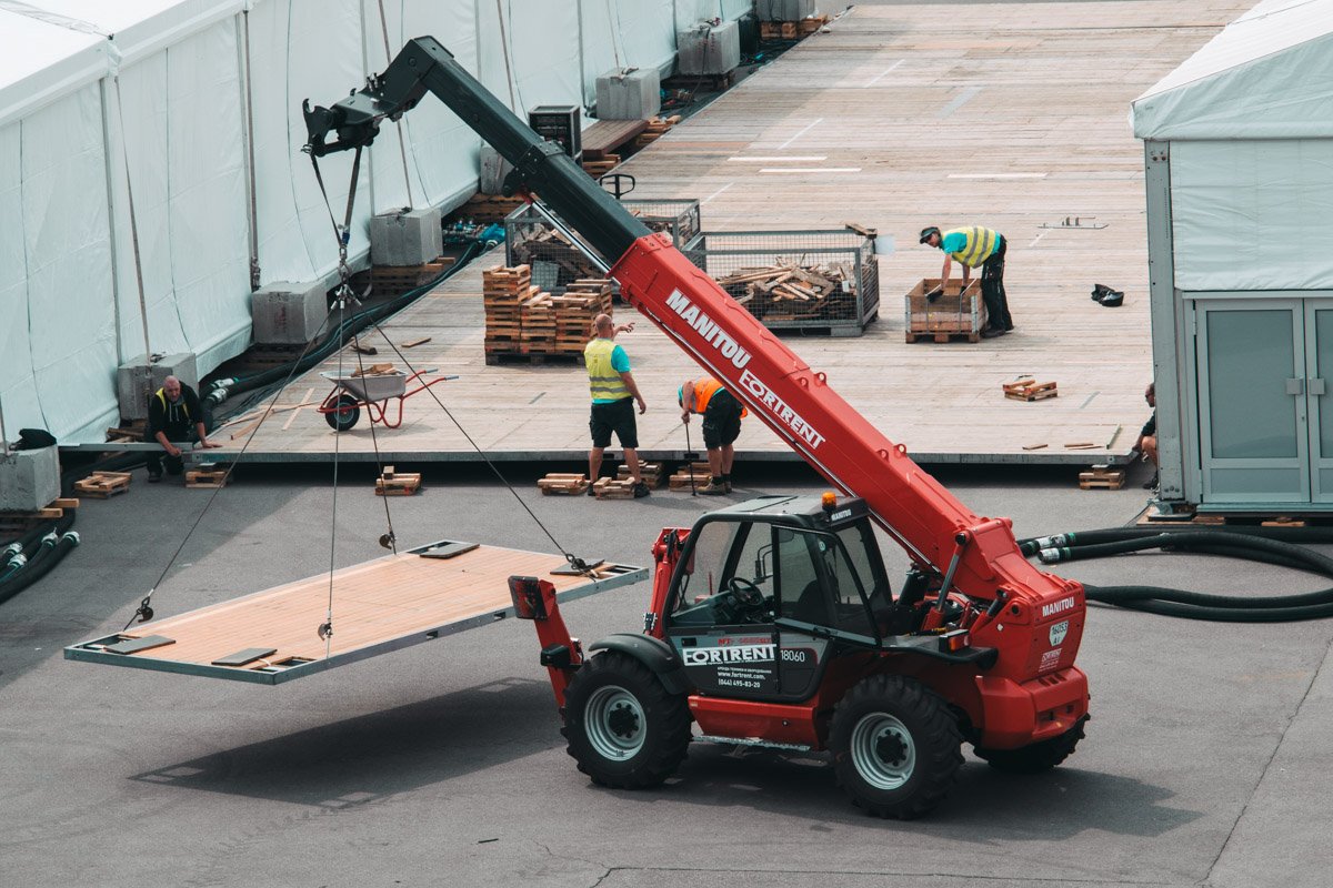 К наплыву болельщиков активно готовятся