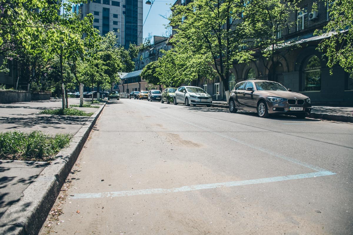 Разметка уже немного устала