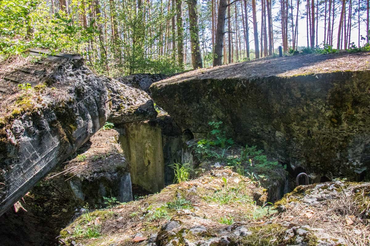 Изучая такие места, нужно быть предельно осторожным Изучая такие места, нужно быть предельно осторожным