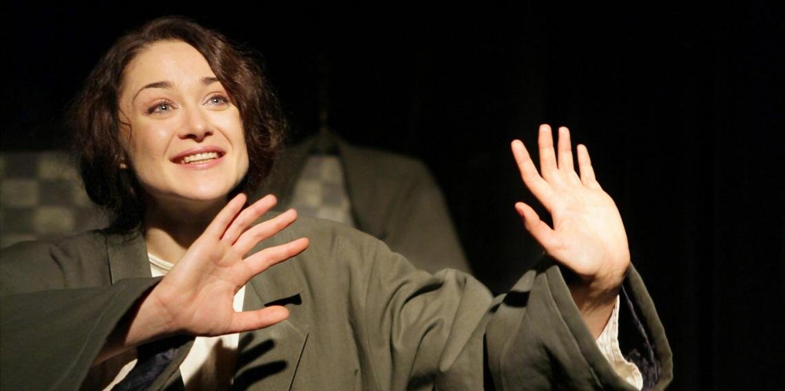 Романтическая пьеса заставит вас окунуться в атмосферу того времени Романтическая пьеса заставит вас окунуться в атмосферу того времени