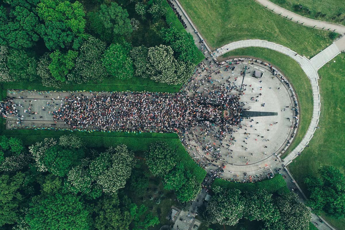 9 мая в Киеве проходит акция «Бессмертный полк» 9 мая в Киеве проходит акция «Бессмертный полк»