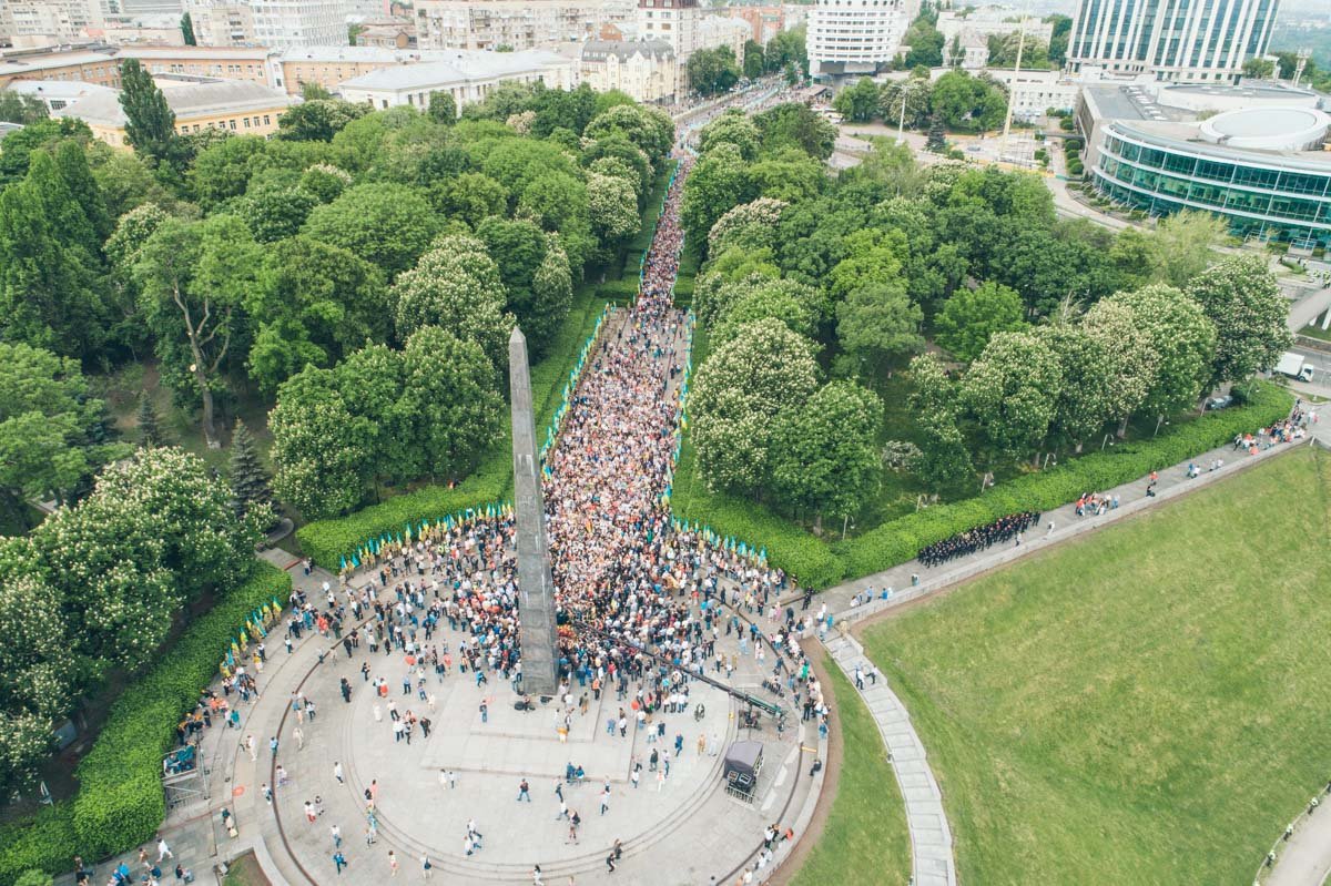 Возложение цветов у Вечного огня Возложение цветов у Вечного огня