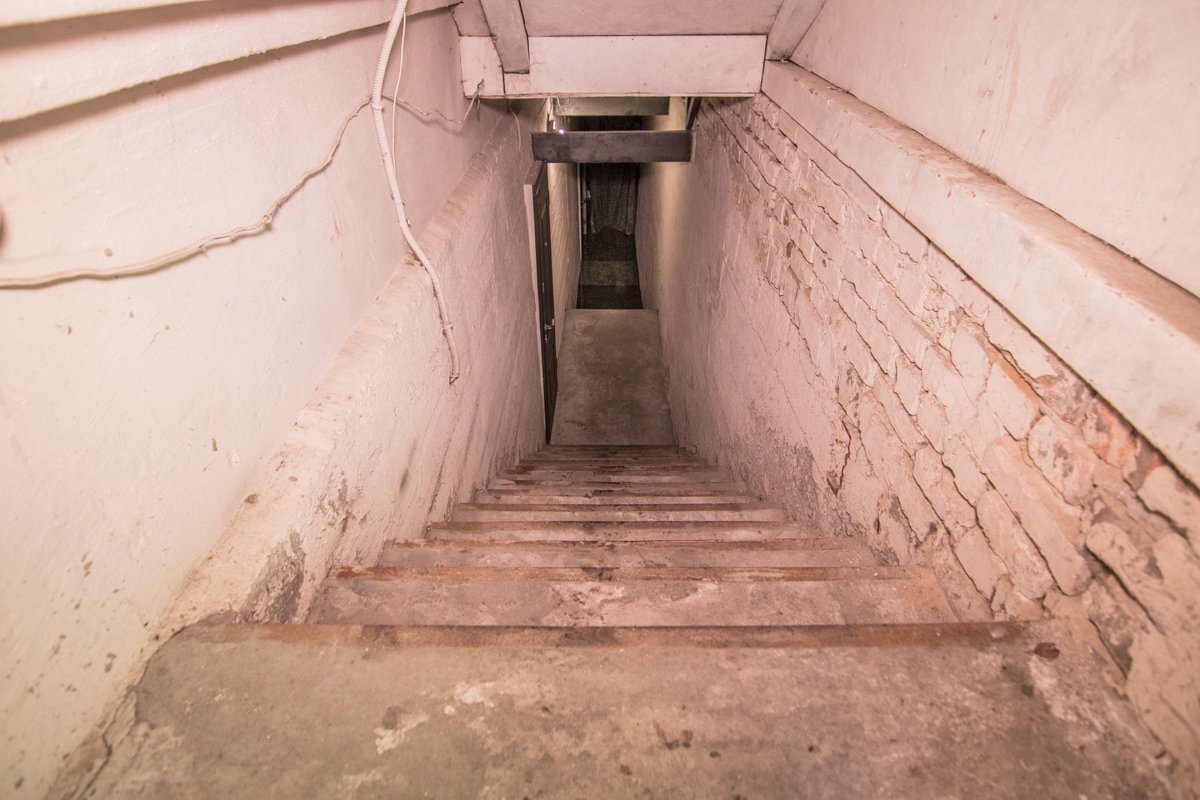 Офис группы находится в подвальном помещении Офис группы находится в подвальном помещении