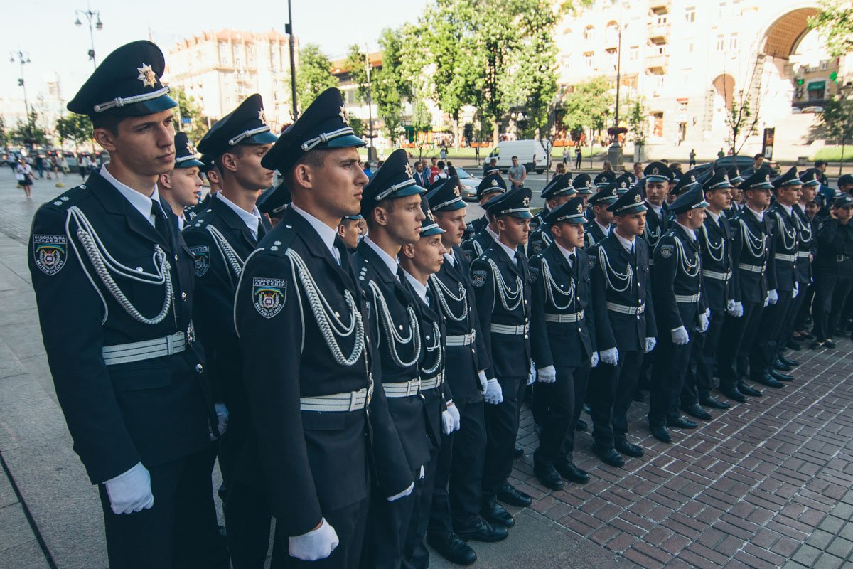 Курсанты Национальной академии внутренних сил 