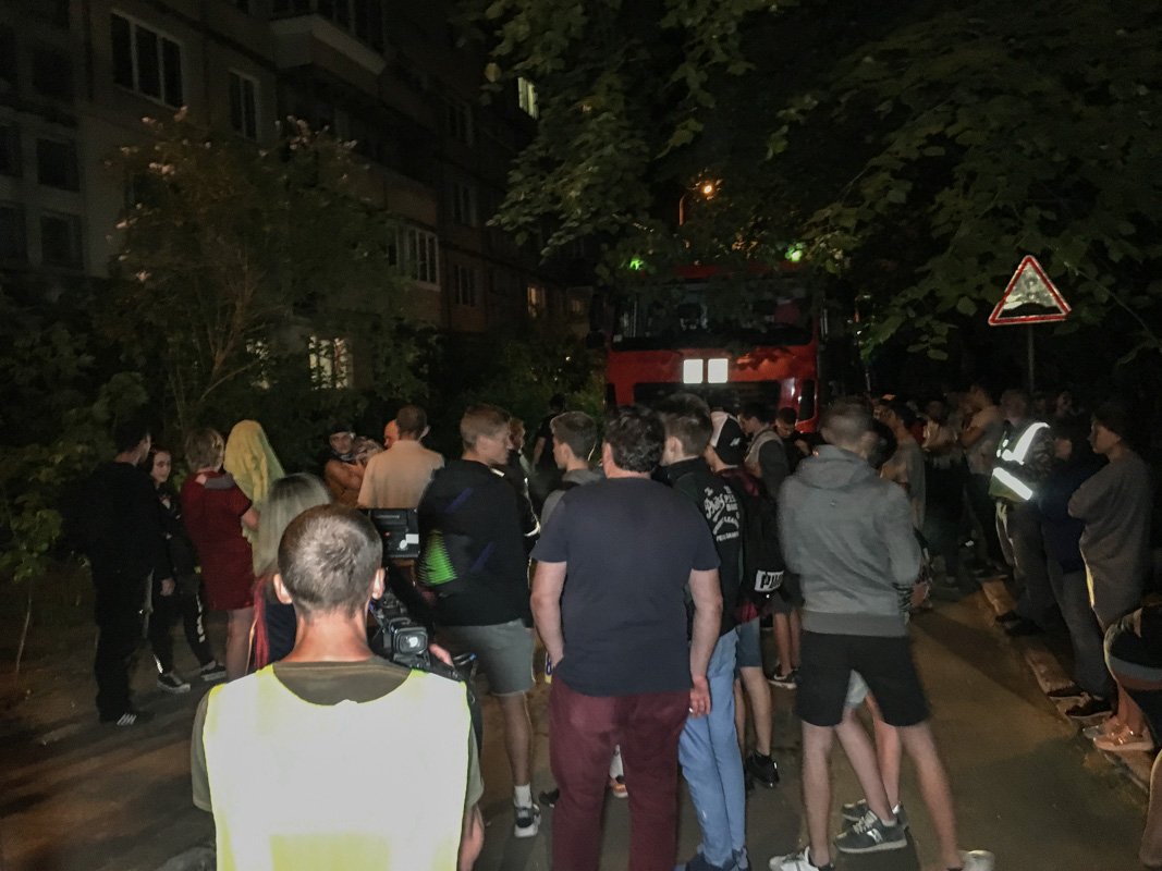 Всех жильцов подъезда эвакуировали Всех жильцов подъезда эвакуировали