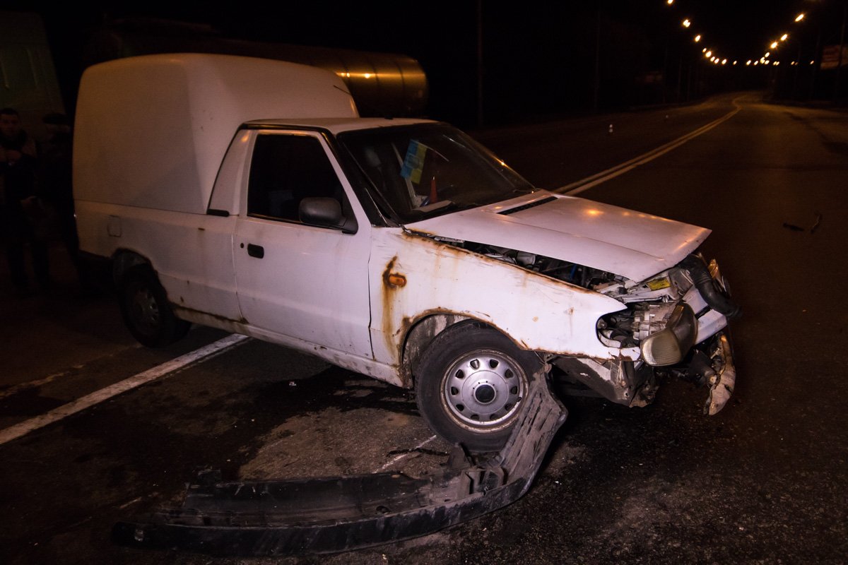 От удара Skoda развернуло на 180 градусов