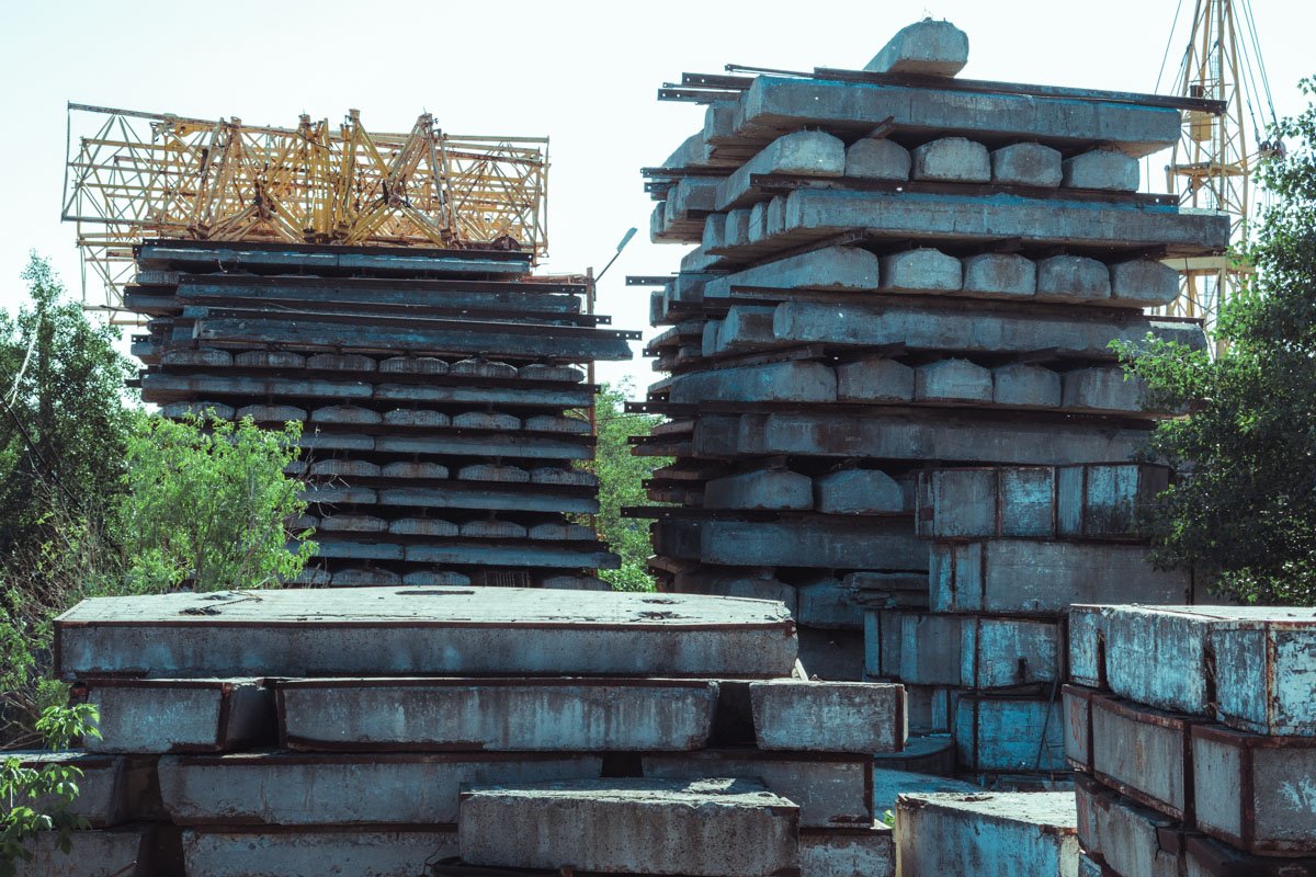 Интересно заглянуть в каждый уголок промзоны Интересно заглянуть в каждый уголок промзоны