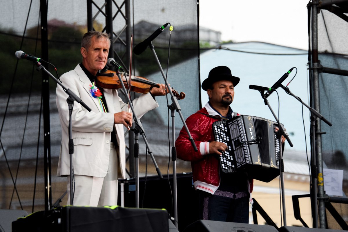 Kyiv Klezmer Fest на одной сцене собрал культовых исполнителей из разных стран Kyiv Klezmer Fest на одной сцене собрал культовых исполнителей из разных стран