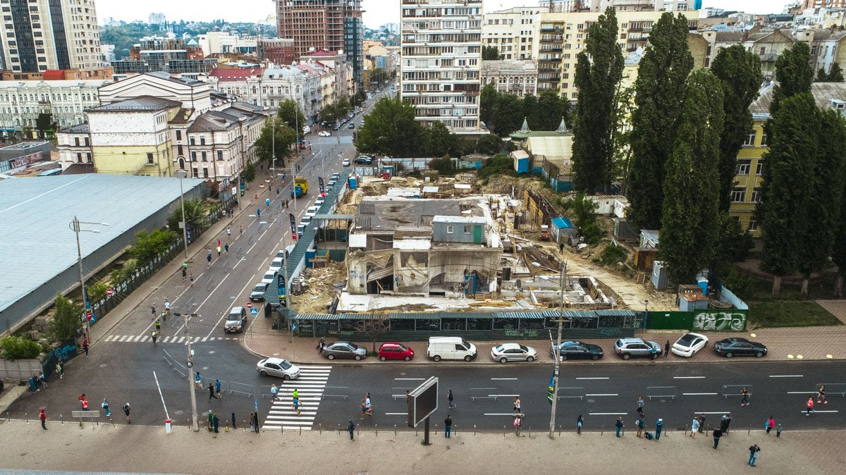 Участники бежали от НСК «Олимпийский» до Лыбедской