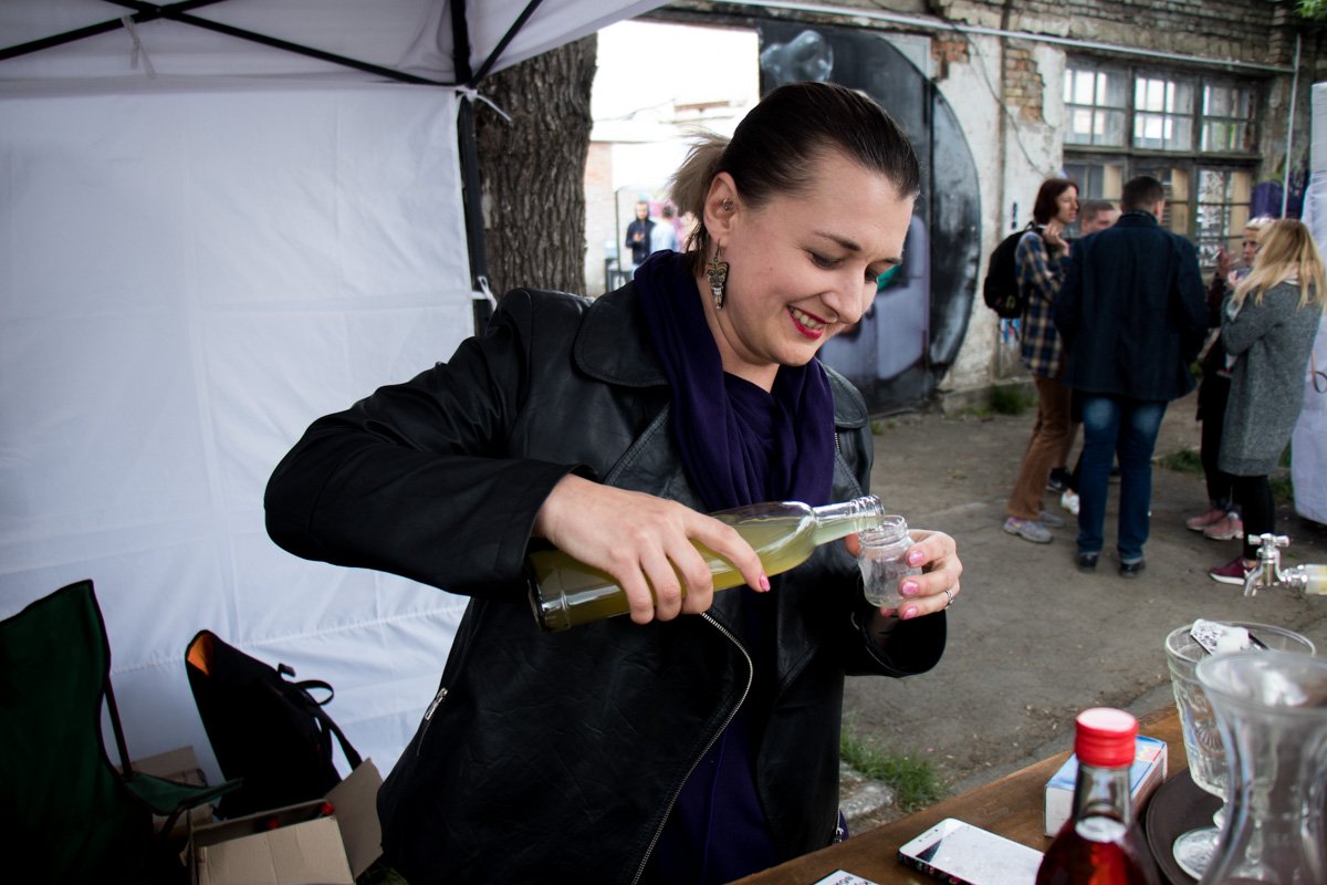 Гости приступили к дегустации Гости приступили к дегустации