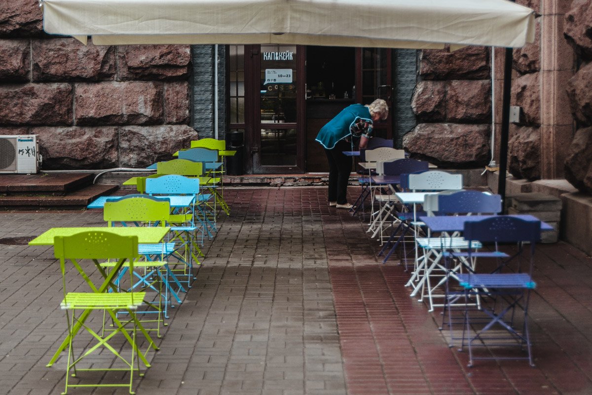 Летние террасы опустели...