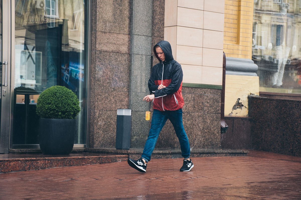 Шел и приуныл Шел и приуныл