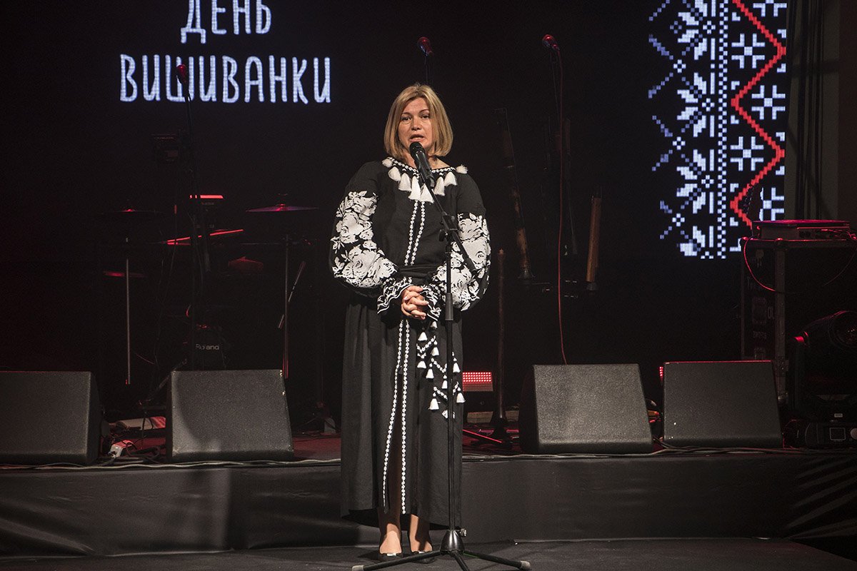 В показе участвовали военные, волонтеры, психологи и военные журналисты В показе участвовали военные, волонтеры, психологи и военные журналисты