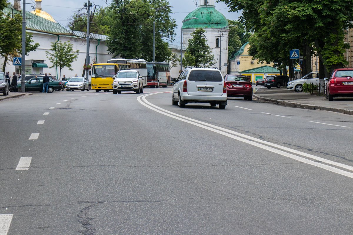 Но в целом покрытие в удовлетворительном состоянии
