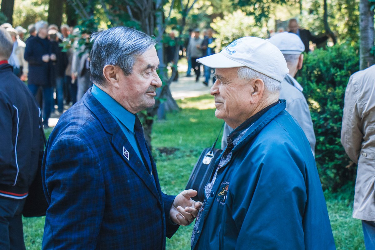 Требуют отставки Андрея Ревы, считая, что он не выполняет свои обязанности Требуют отставки Андрея Ревы, считая, что он не выполняет свои обязанности