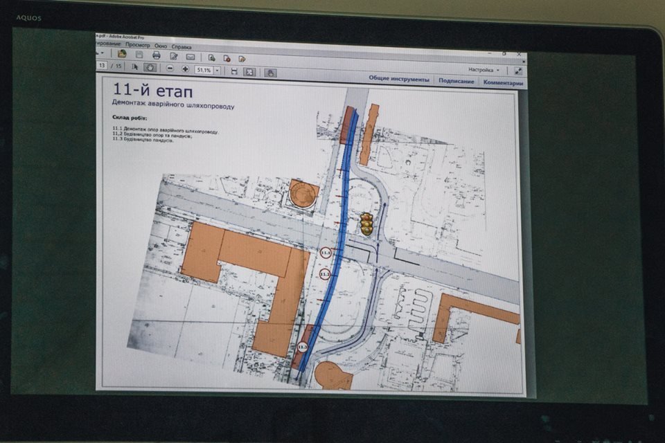 Построение трехуровневой развязки не предполагает перекрытий, автомобили по дороге ездить будут