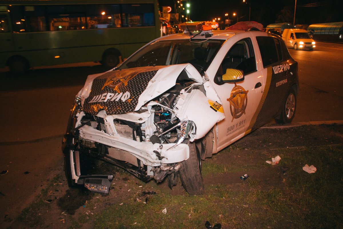 Водитель "Шерифа" от госпитализации отказался Водитель "Шерифа" от госпитализации отказался