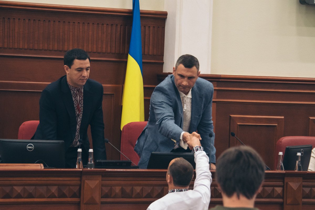 Виталий Кличко - белым по белому