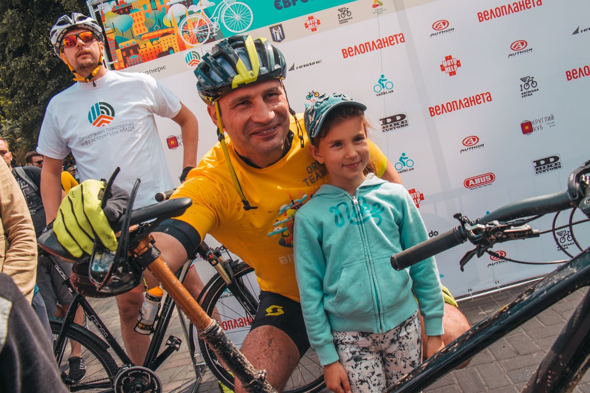 Виталий Кличко тоже не оставил заезд без внимания