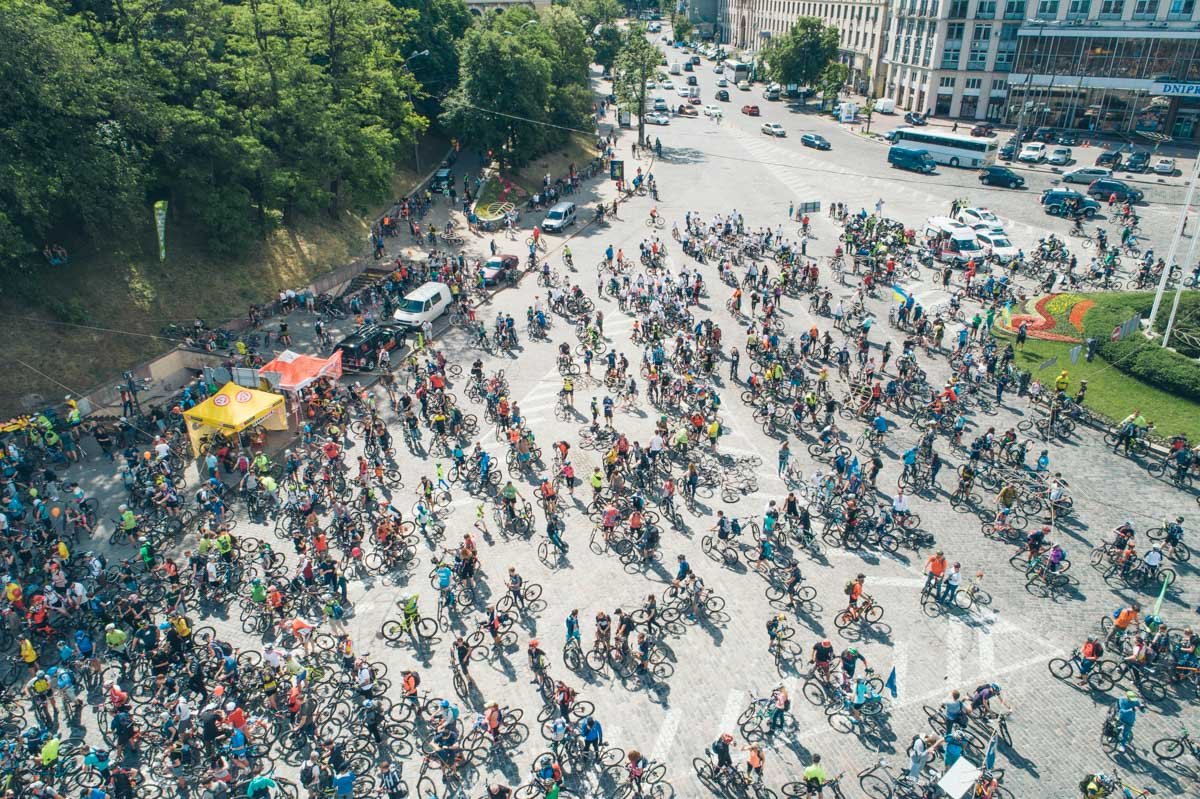 С высоты велопробег выглядит еще масштабнее