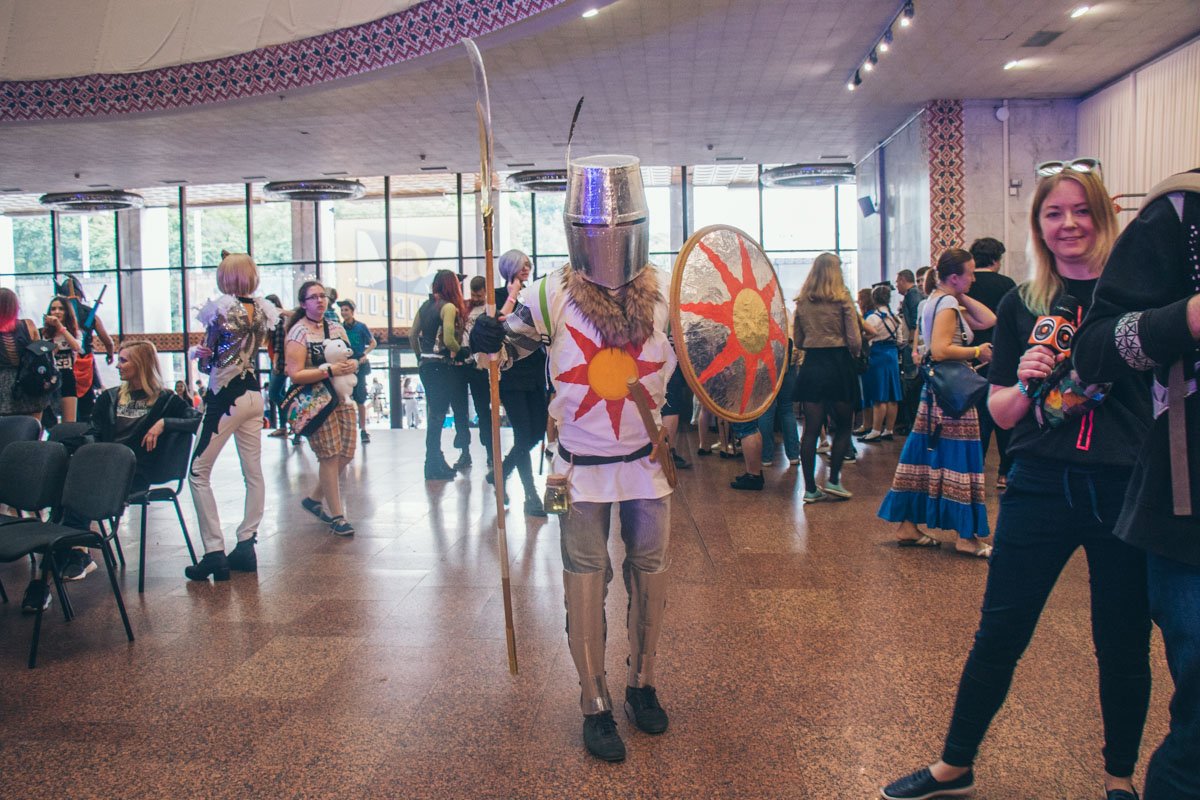 Все герои так и норовили влезть в кадр Информатора