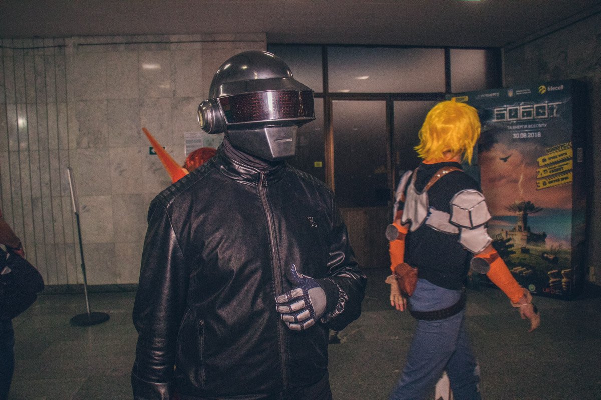 Daft Punk is playing at my house