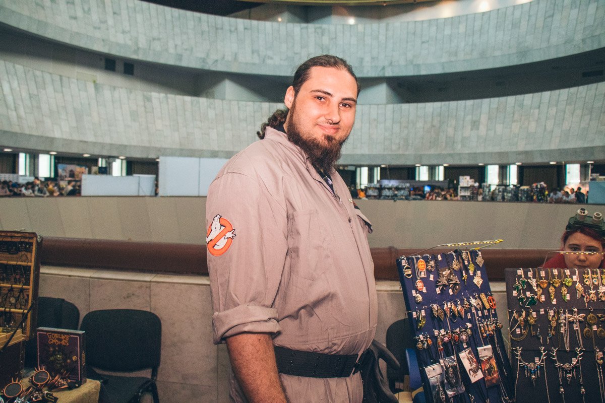 Ищем привидения вместе! Ищем привидения вместе!