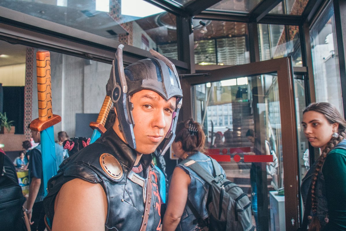 Тор, прекрати, не соблазняй Тор, прекрати, не соблазняй