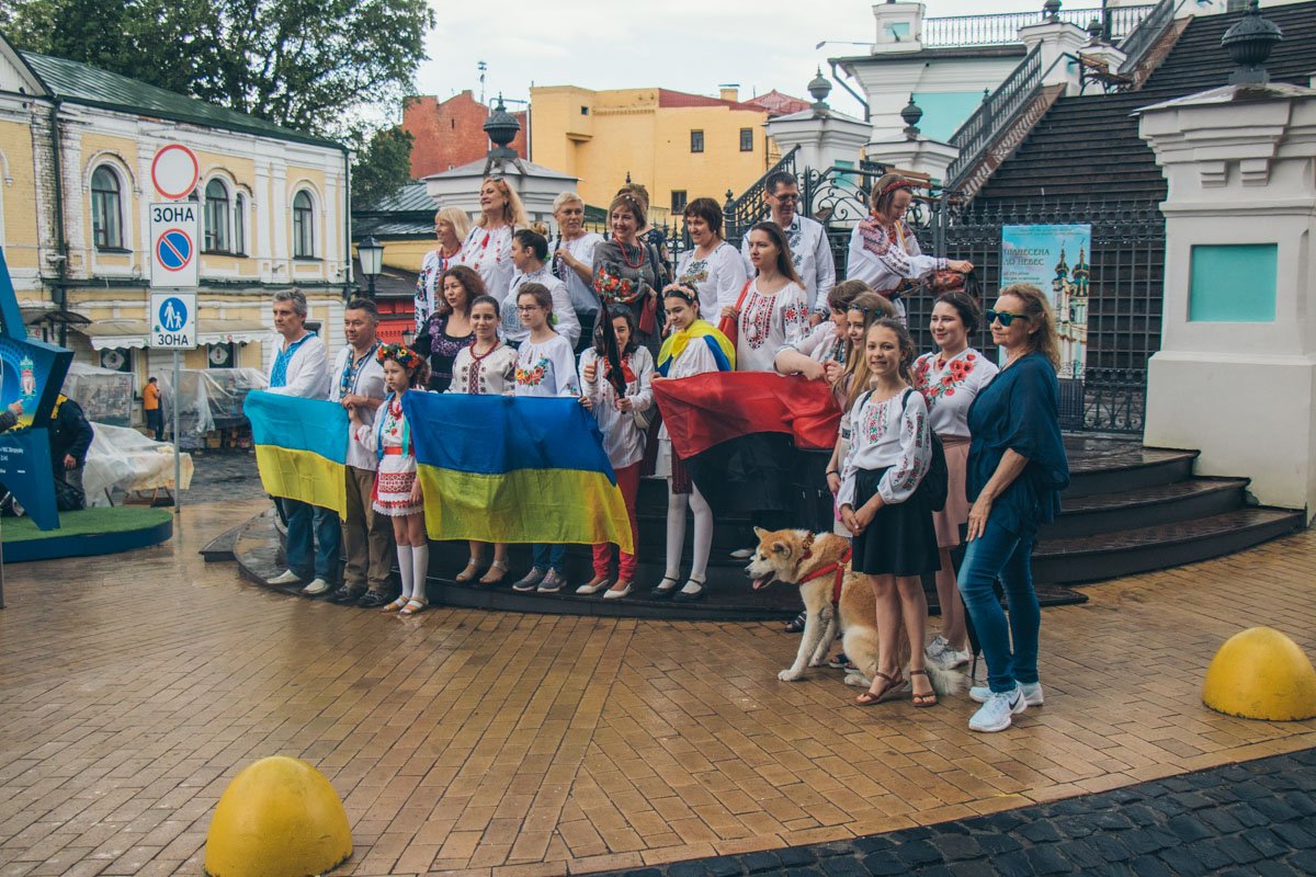 В Киеве прошел Мегамарш вышиванок В Киеве прошел Мегамарш вышиванок