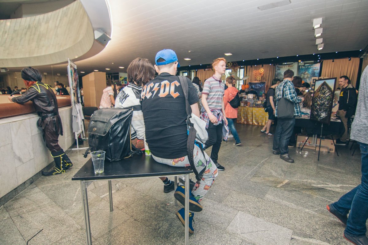 Кто- то ехал на музыкальный фестиваль, а попал на комиксы