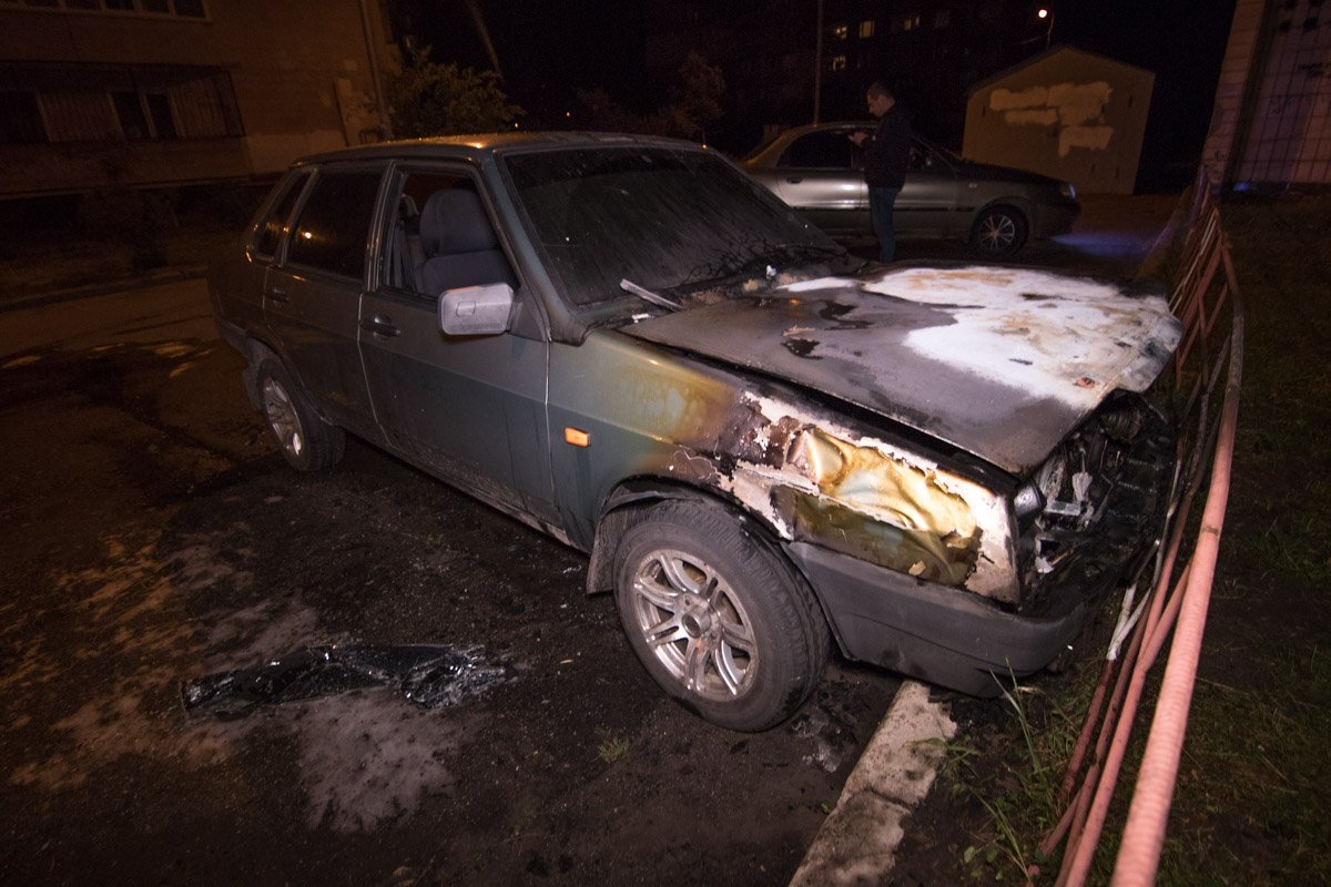 Владельцу ВАЗ повезло, что не было рядом других машин Владельцу ВАЗ повезло, что не было рядом других машин