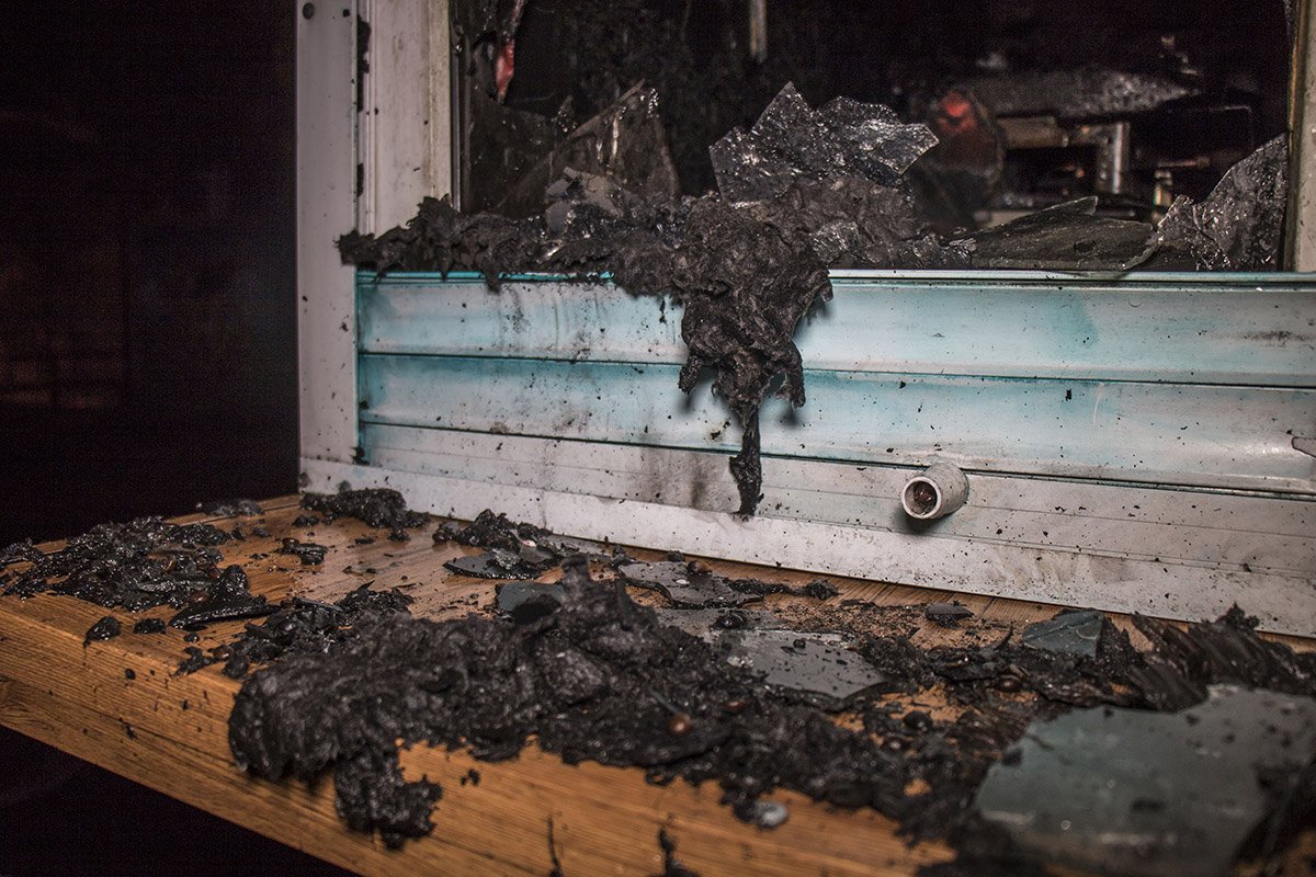 Остатки краски на роллетах Остатки краски на роллетах