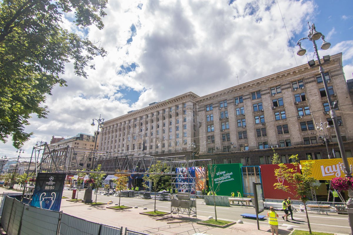 Партнеры чемпионата обустраивают свои локации