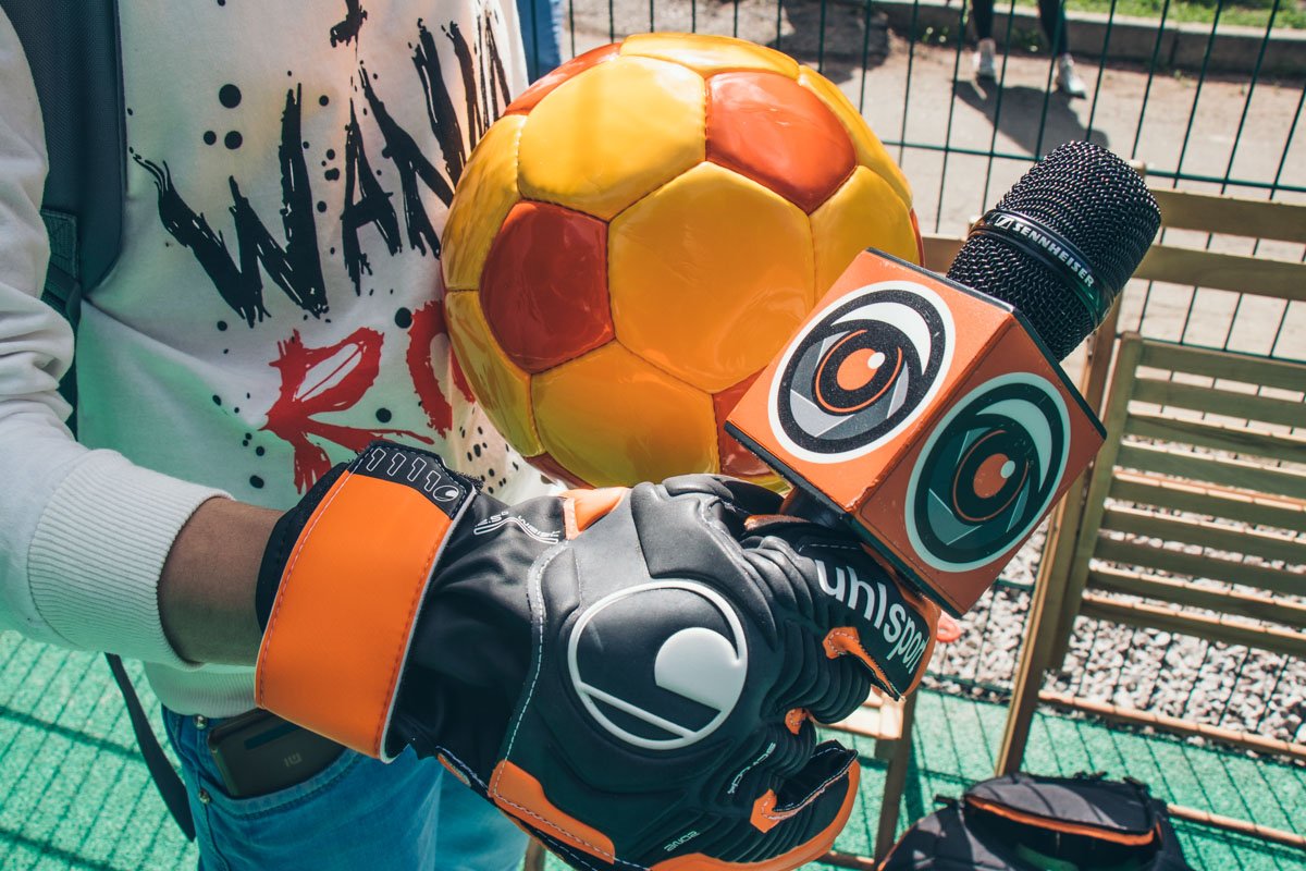 Поймать решающий мяч Поймать решающий мяч