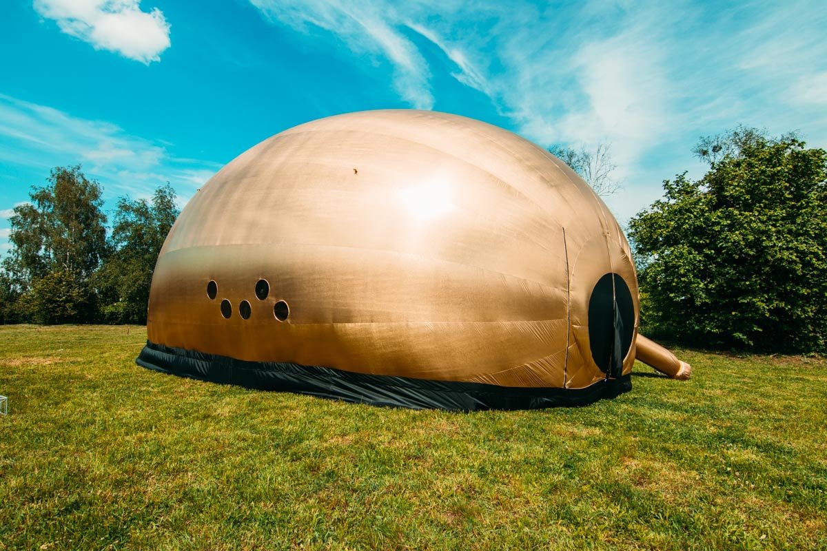 Прямо космический модуль