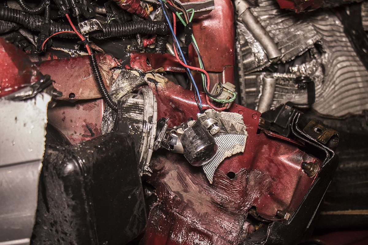 Авто сильно поврежденыАвто сильно повреждены