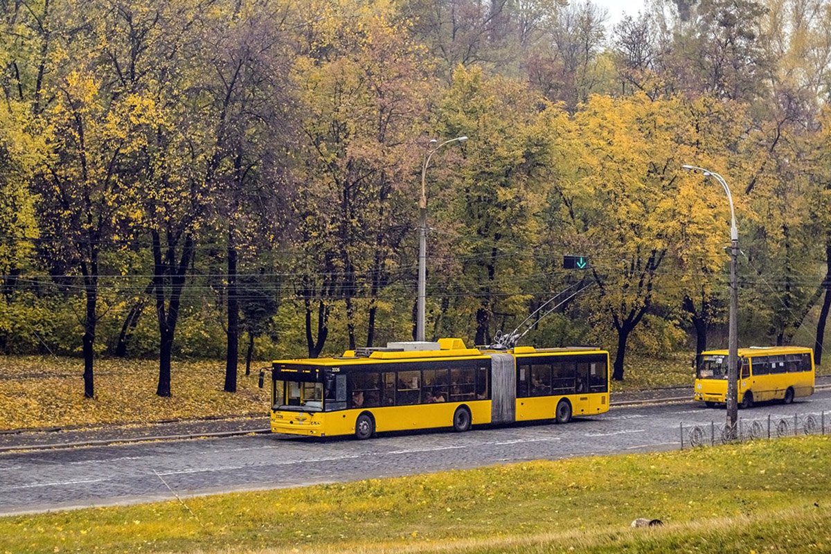 Завод может изготавливать до 8000 автобусов и троллейбусов в год