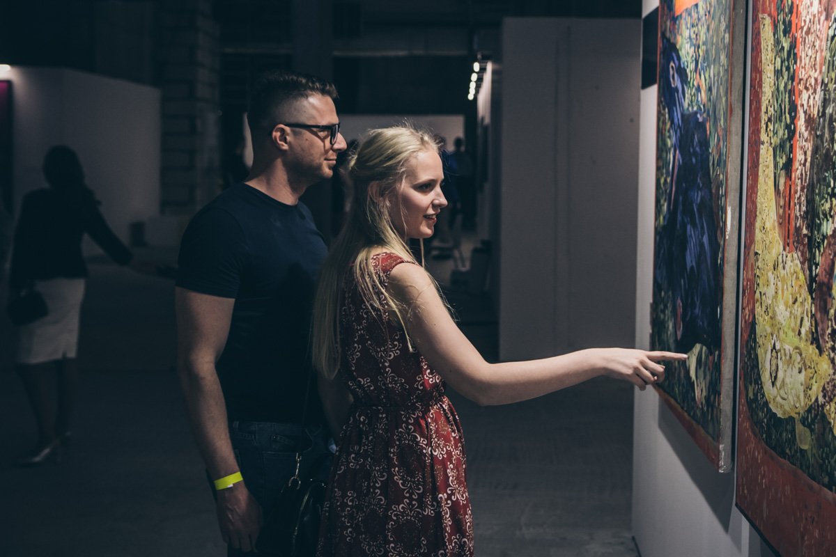 Смотри, смотри, я что-то в этом вижу Смотри, смотри, я что-то в этом вижу