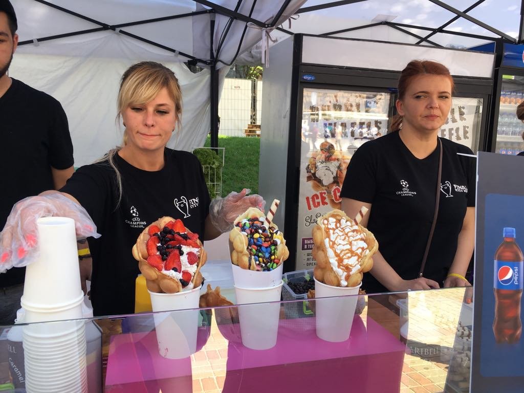 Как вам размер вафелек?