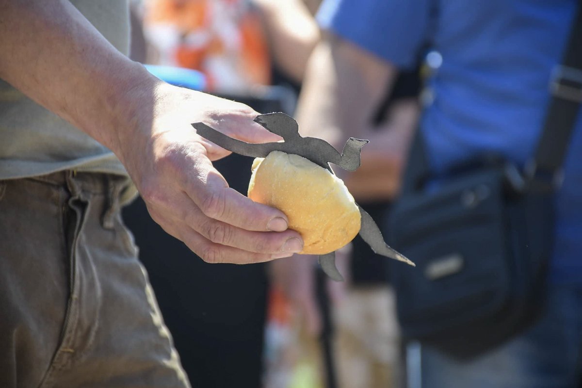 Те самые булочки с "человечиной" для Путина