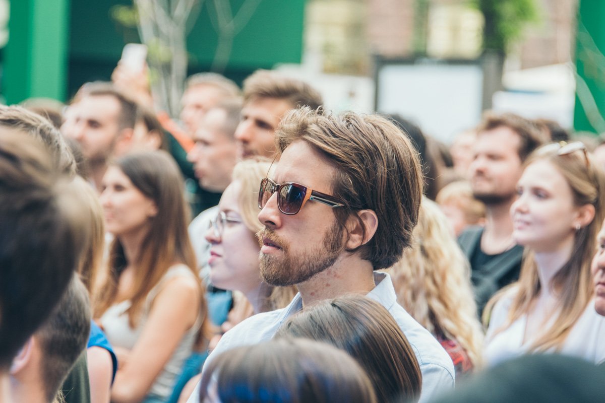 Тяжело было оторвать глаза от сцены 