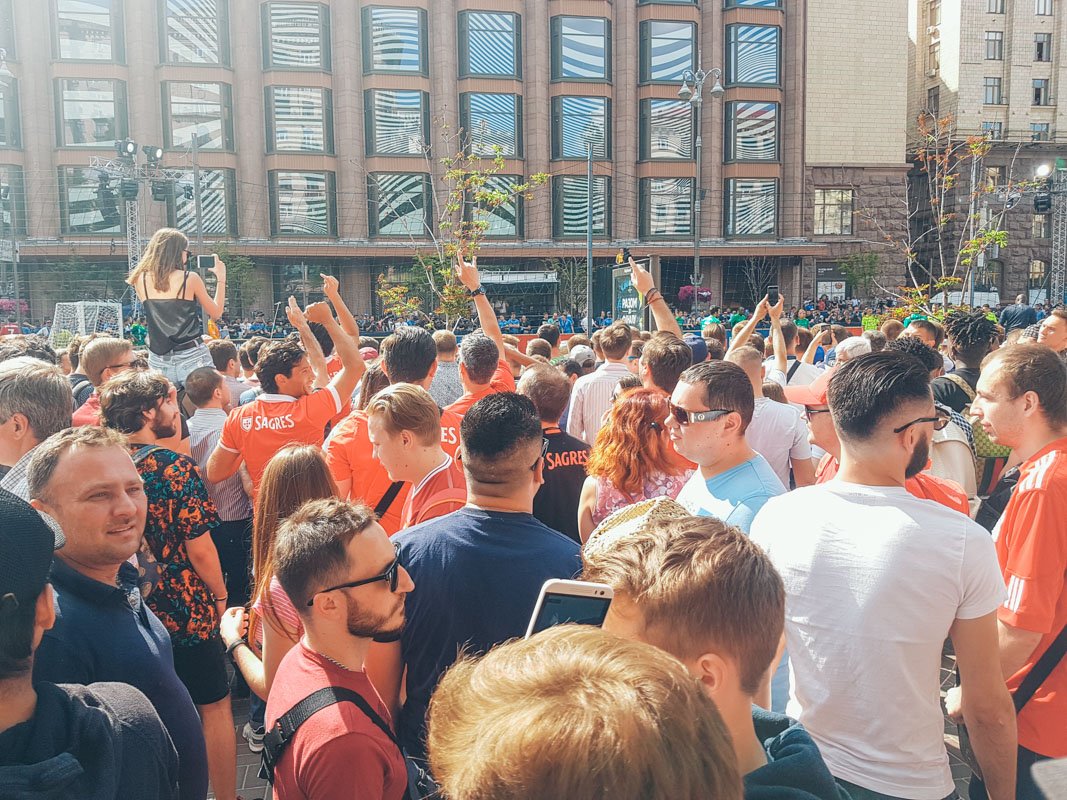 У девушек более выгодные позиции 