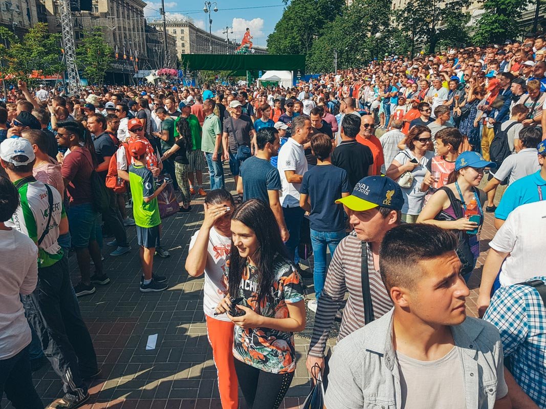 А фанатов тысячи, без преувеличений 