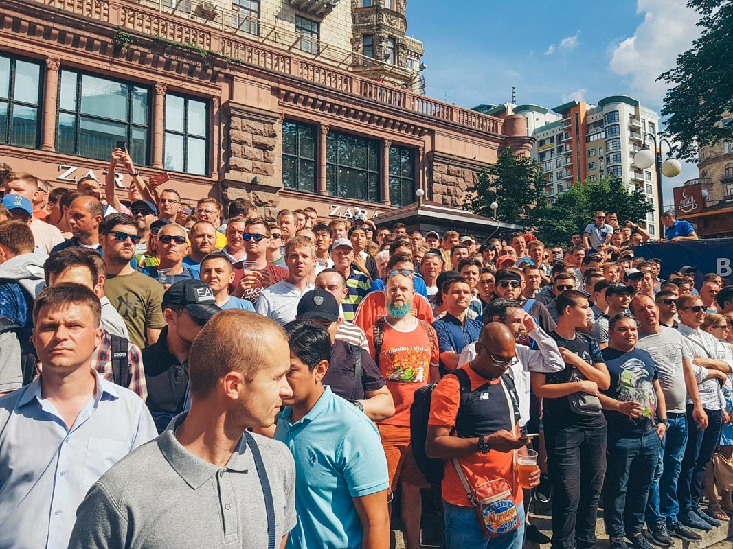 Переживет ли газон Крещатика такое 