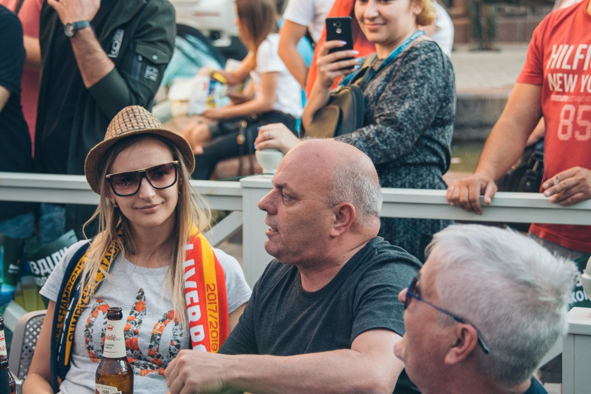 Среди фанов есть и представительницы прекрасного пола