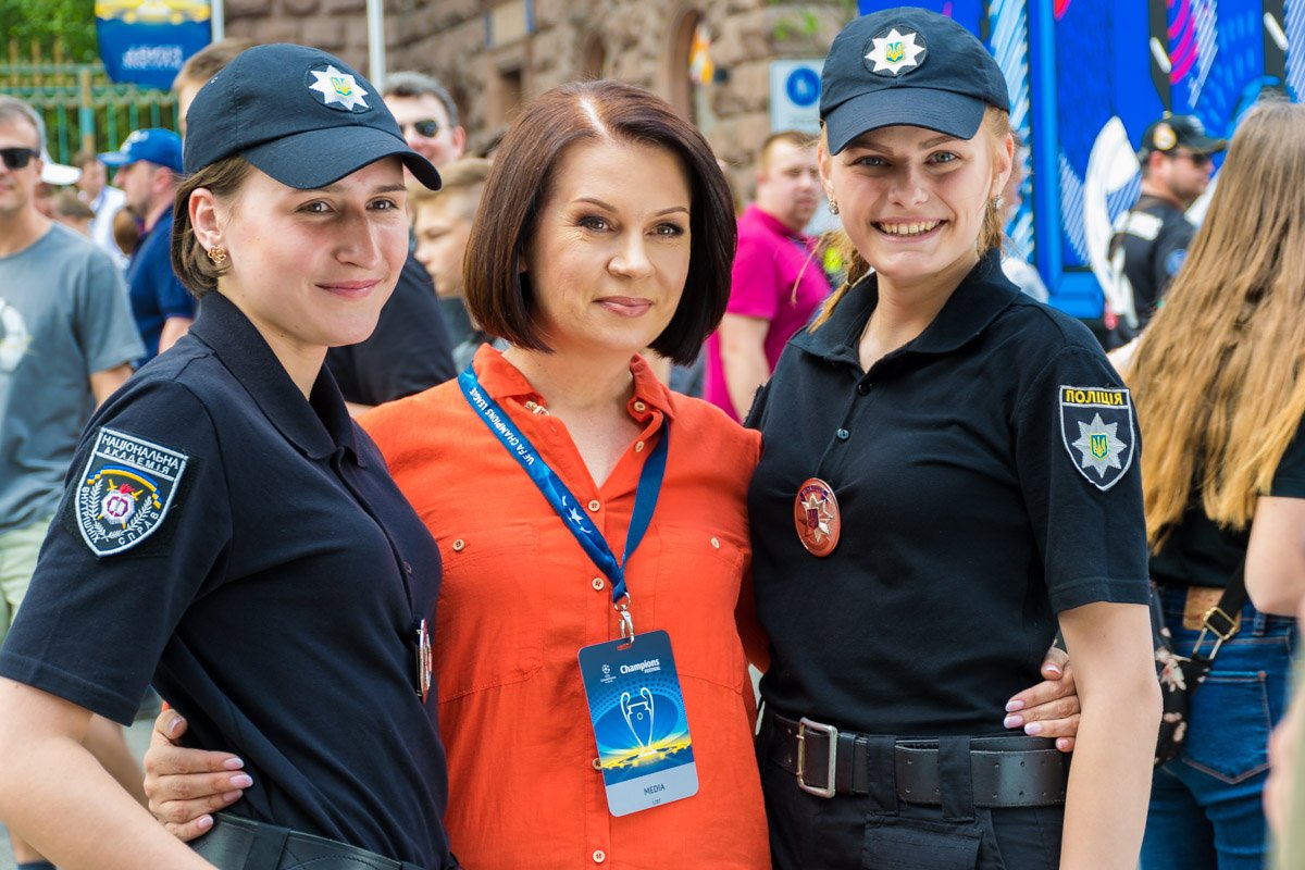 Сияли даже те девушки, которые в этот день работали