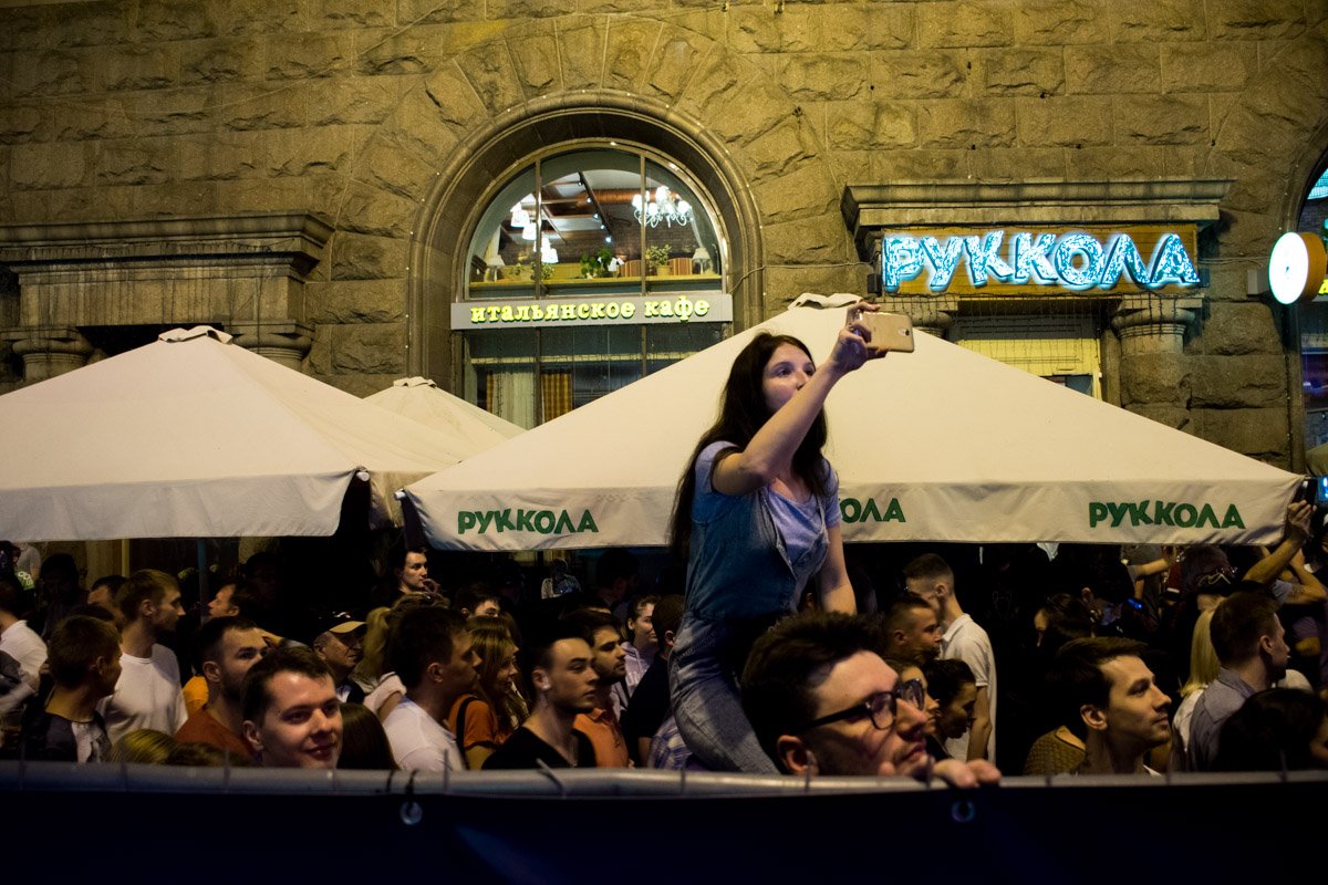 Когда не хватило места - забор не преграда