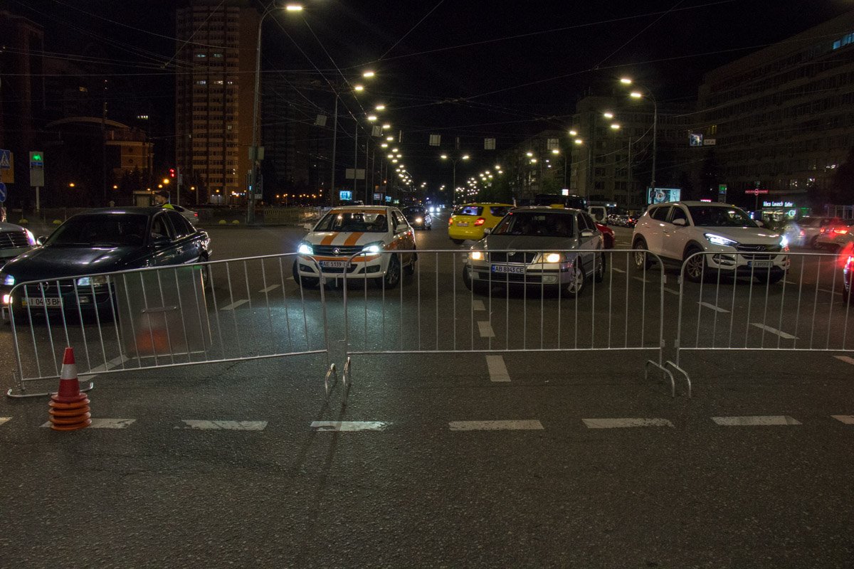 Все автомобили отправляют в объезд