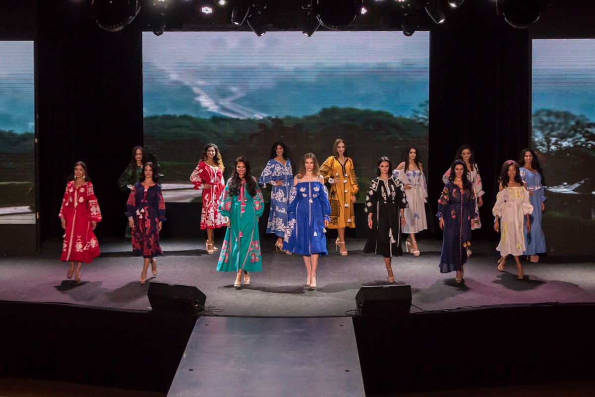 В финал отобрали 16 самых красивых девушек В финал отобрали 16 самых красивых девушек